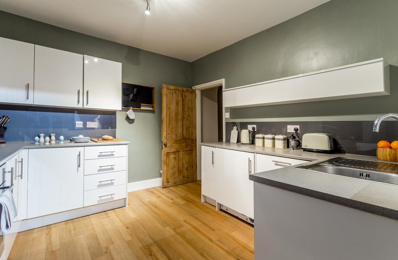 The Modern Classic - Contemporary & Elegant 3Bdr Home Cambridge  Ngoại thất bức ảnh