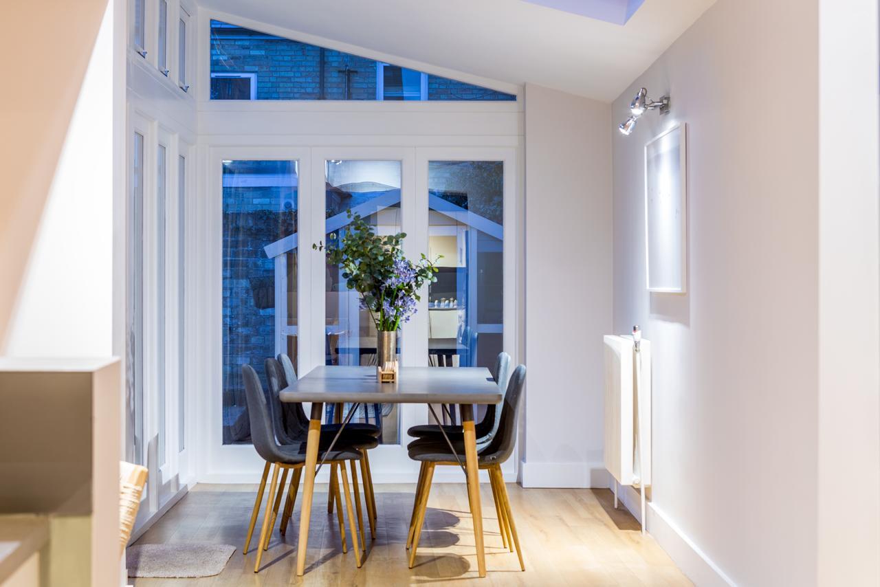 The Modern Classic - Contemporary & Elegant 3Bdr Home Cambridge  Ngoại thất bức ảnh